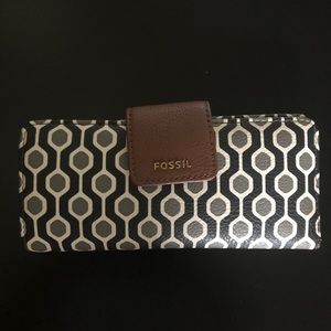 Fossil wallet